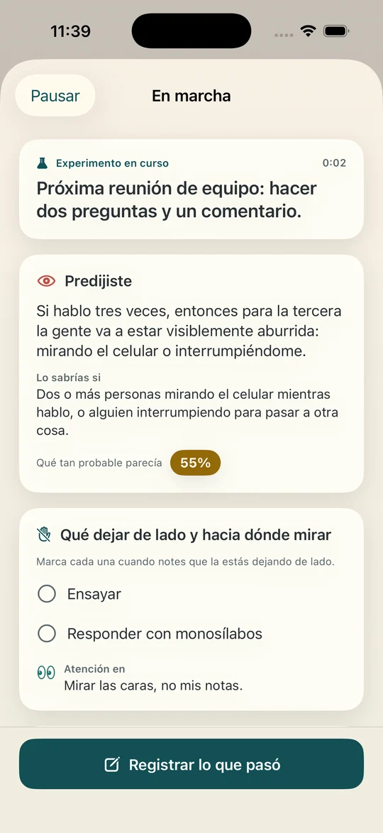 La pantalla En marcha con el plan, la predicción, las conductas de seguridad como lista para marcar y un espacio para notas